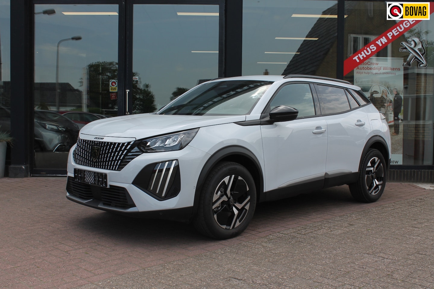 Peugeot 2008 - 1.2 Hybrid 145 Allure 2x camera/Navi/Adaptive cruise! - AutoWereld.nl