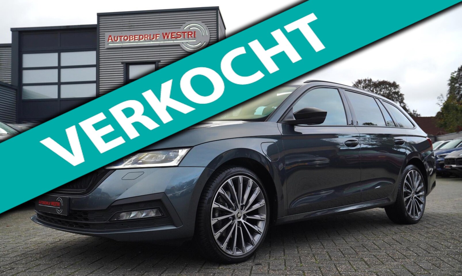 Skoda Octavia Combi - 1.4 TSI iV PHEV Business Edition Plus | Kuipstoelen | Panorama | Adaptieve cruise | LED | - AutoWereld.nl