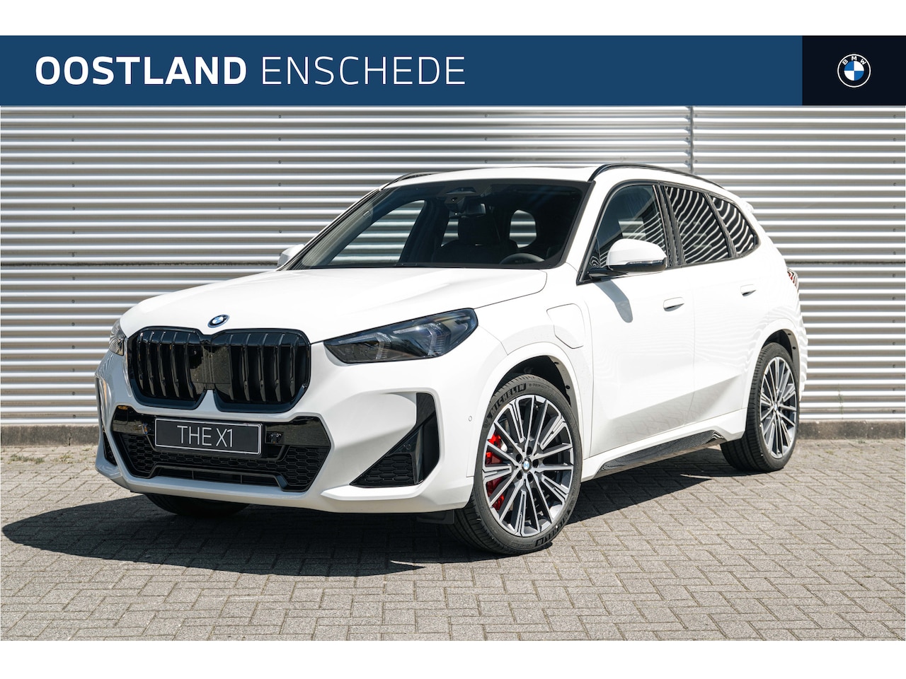 BMW X1 - xDrive25e M Sport Automaat / Panoramadak / Trekhaak / Sportstoelen / Achteruitrijcamera / - AutoWereld.nl