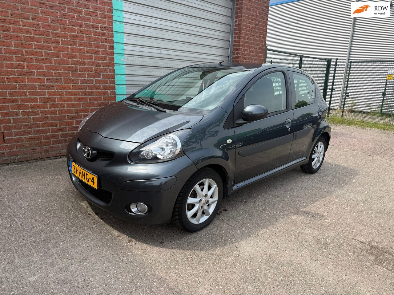 Toyota Aygo - 1.0-12V Bj:2009 NAP! - AutoWereld.nl