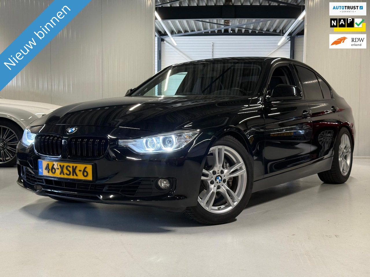 BMW 3-serie - 335i 306PK! Automaat|Navigatie!! - AutoWereld.nl