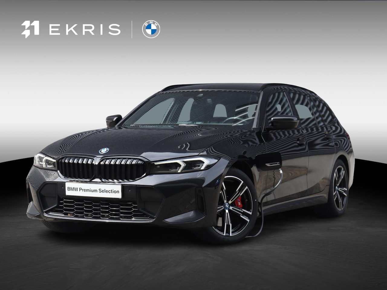 BMW 3-serie Touring - 320e | High Executive | M Sportpakket Pro | Sportstoelen | Adaptive LED | Verwarmbare Voor - AutoWereld.nl
