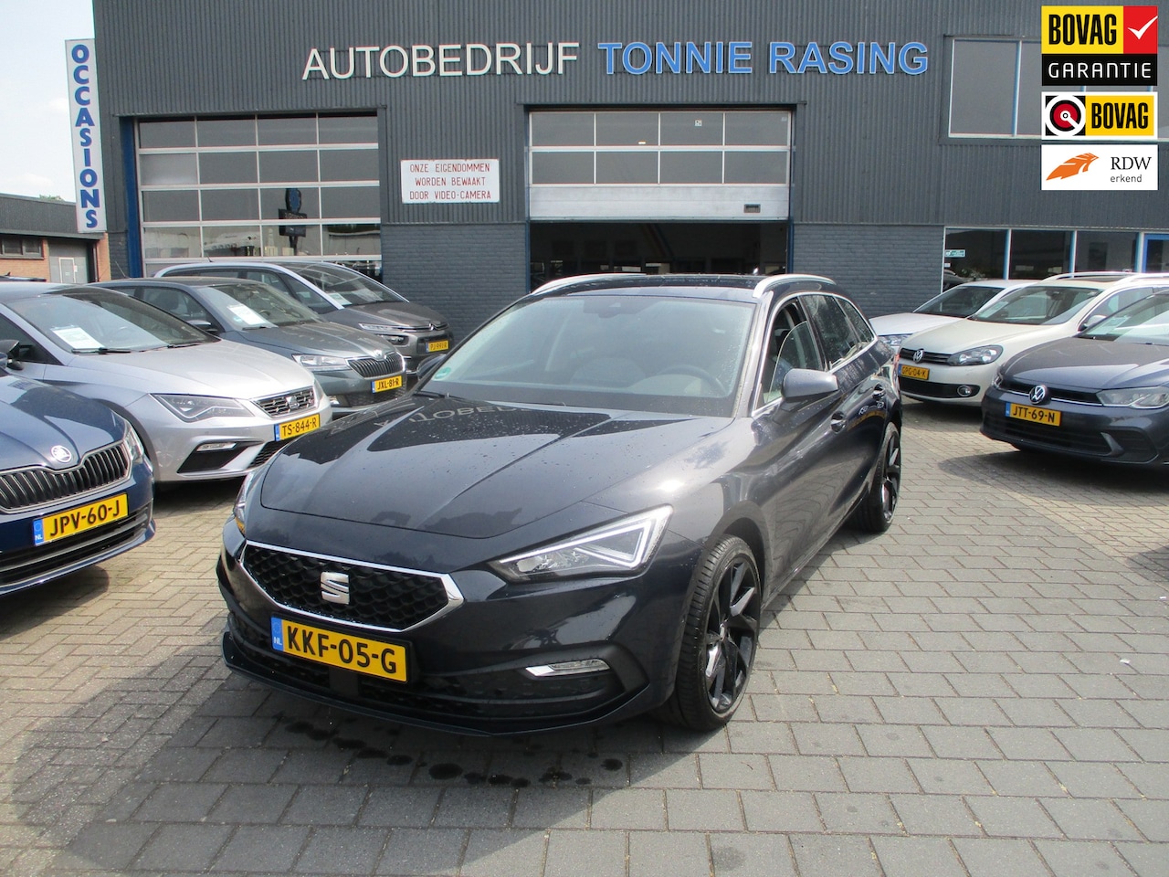 SEAT Leon Sportstourer - 1.5 TSI Style Business Intense 1.5 TSI Style Business Intense - AutoWereld.nl