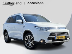 Mitsubishi Outlander - 2.0 PHEV Executive Edition | 4WD | Trekhaak | Achteruitrijcamera |