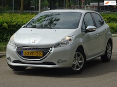 Peugeot 208 - 1.2 VTi Style 5DR NAP/CARPLAY/NAVI/AIRCO/CRUISE