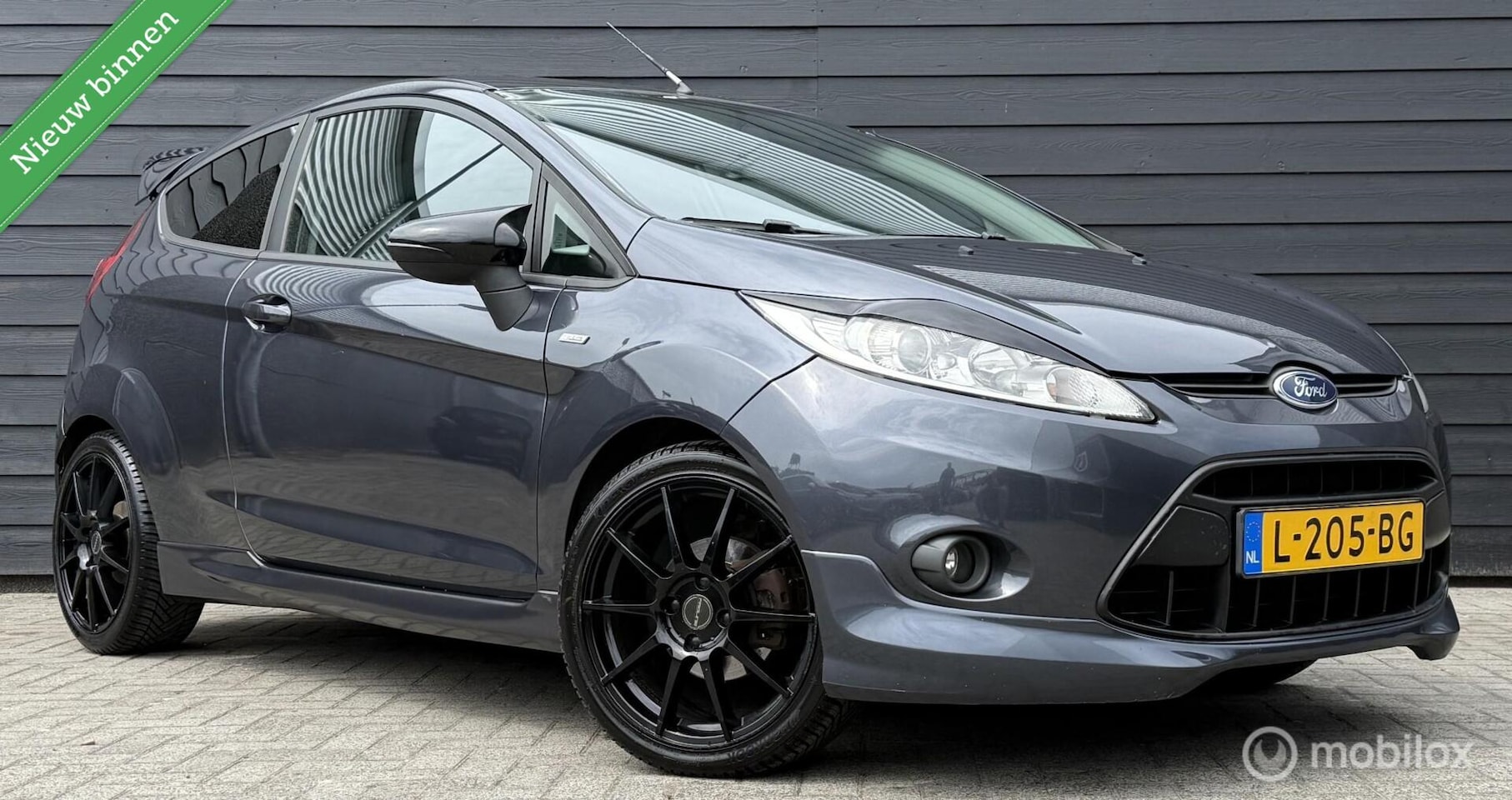 Ford Fiesta - 1.4 Titanium ST-line Sport Edition Clima/Elektr.pakket - AutoWereld.nl