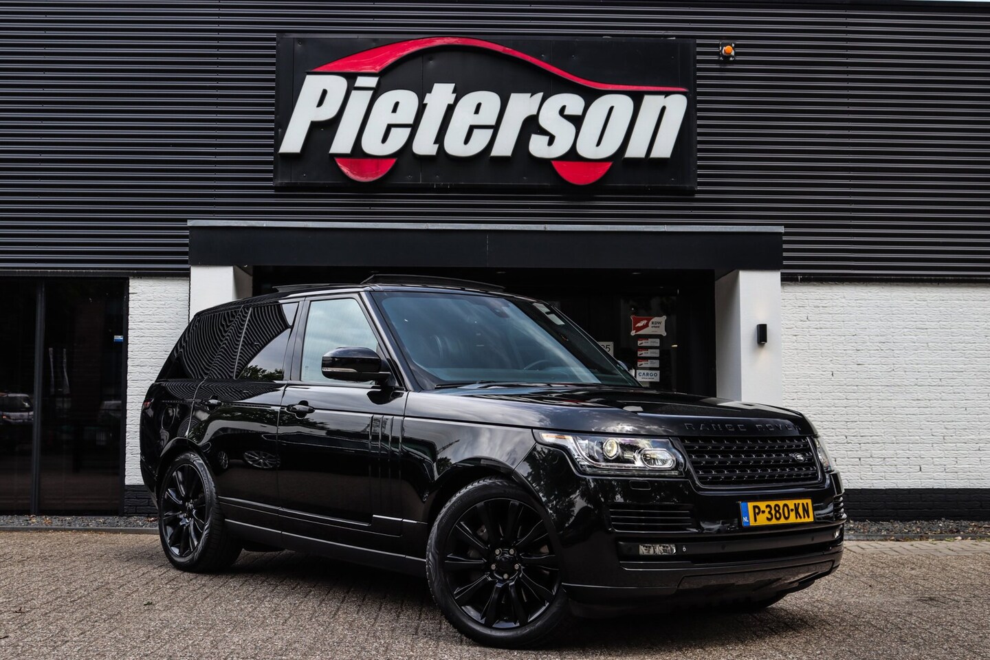 Land Rover Range Rover - 4.4 SDV8 Vogue PANO MASSAGE VOL OPTIE - AutoWereld.nl