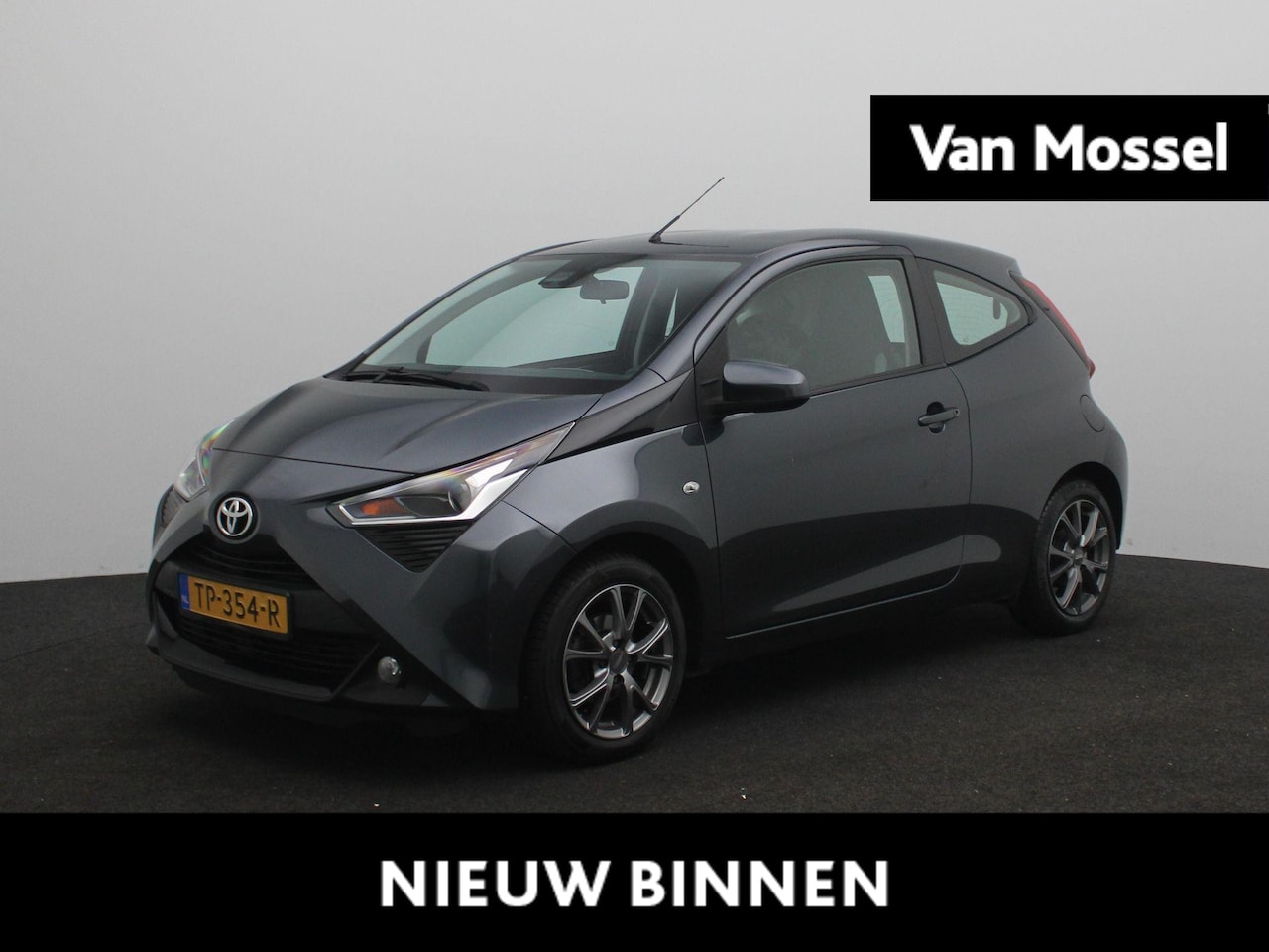 Toyota Aygo - 1.0 VVT-i x-play | Wordt Verwacht | Automaat | Camera | Airco | Led Dagrijverlichting | El - AutoWereld.nl