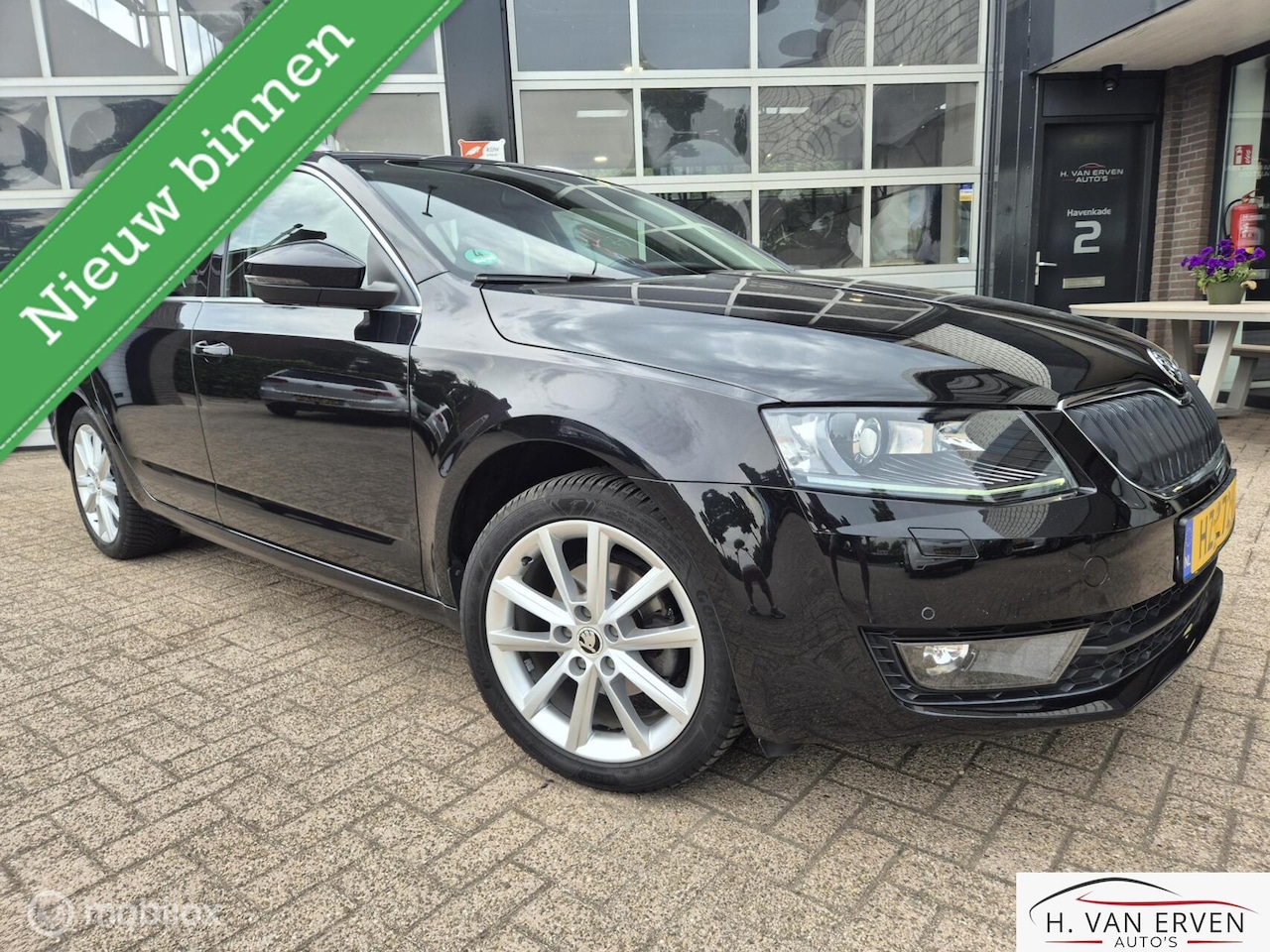 Skoda Octavia Combi - 1.2 DEALER ONDERHOUDEN XENON LEDER NAVI - AutoWereld.nl