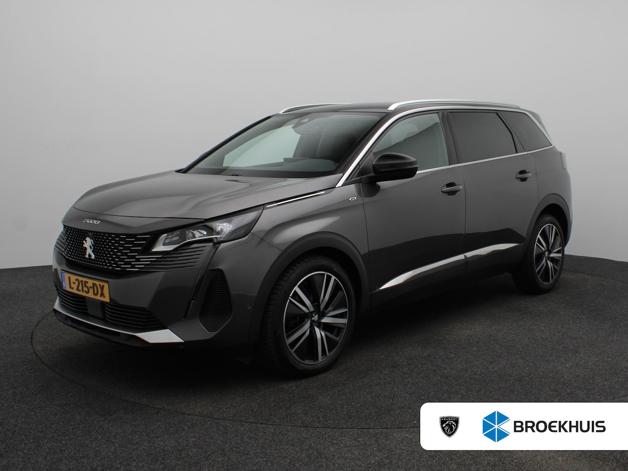 Peugeot 5008 - 1.2 PureTech GT | 2 stoelen op derde rij | Achteruitrijcamera | Airco (automatisch) - AutoWereld.nl