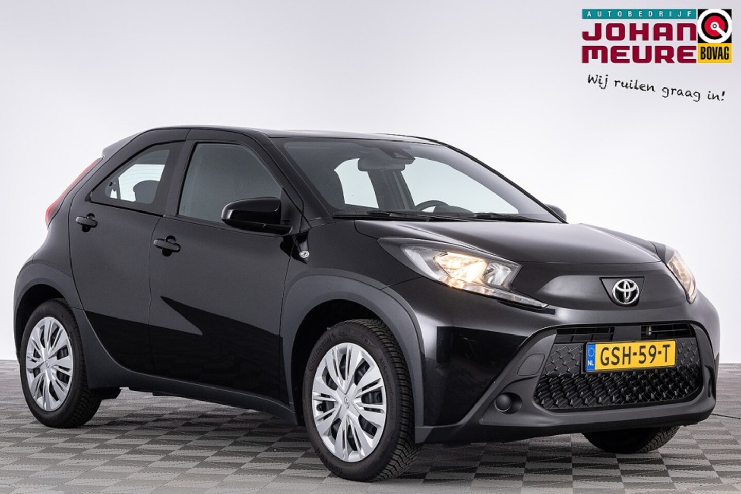 Toyota Aygo X - 1.0 VVT-i MT Play 5-drs | CAMERA | AIRCO ✅ 1e Eigenaar . - AutoWereld.nl