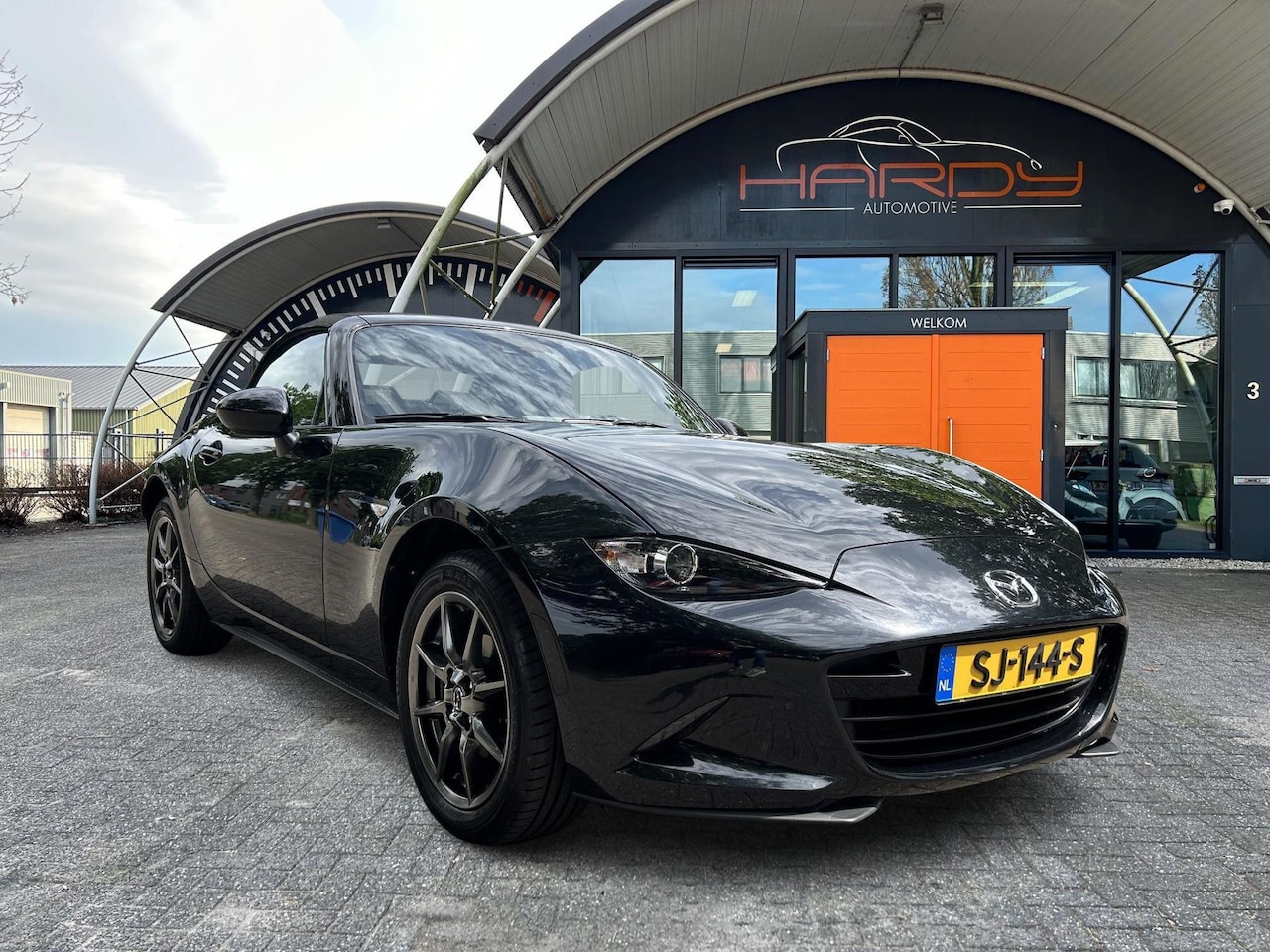 Mazda MX-5 - 1.5 SkyActiv-G 131 GT-M Zwart / Bruin Leder NL-Auto 100% Dealer Onderhouden - AutoWereld.nl