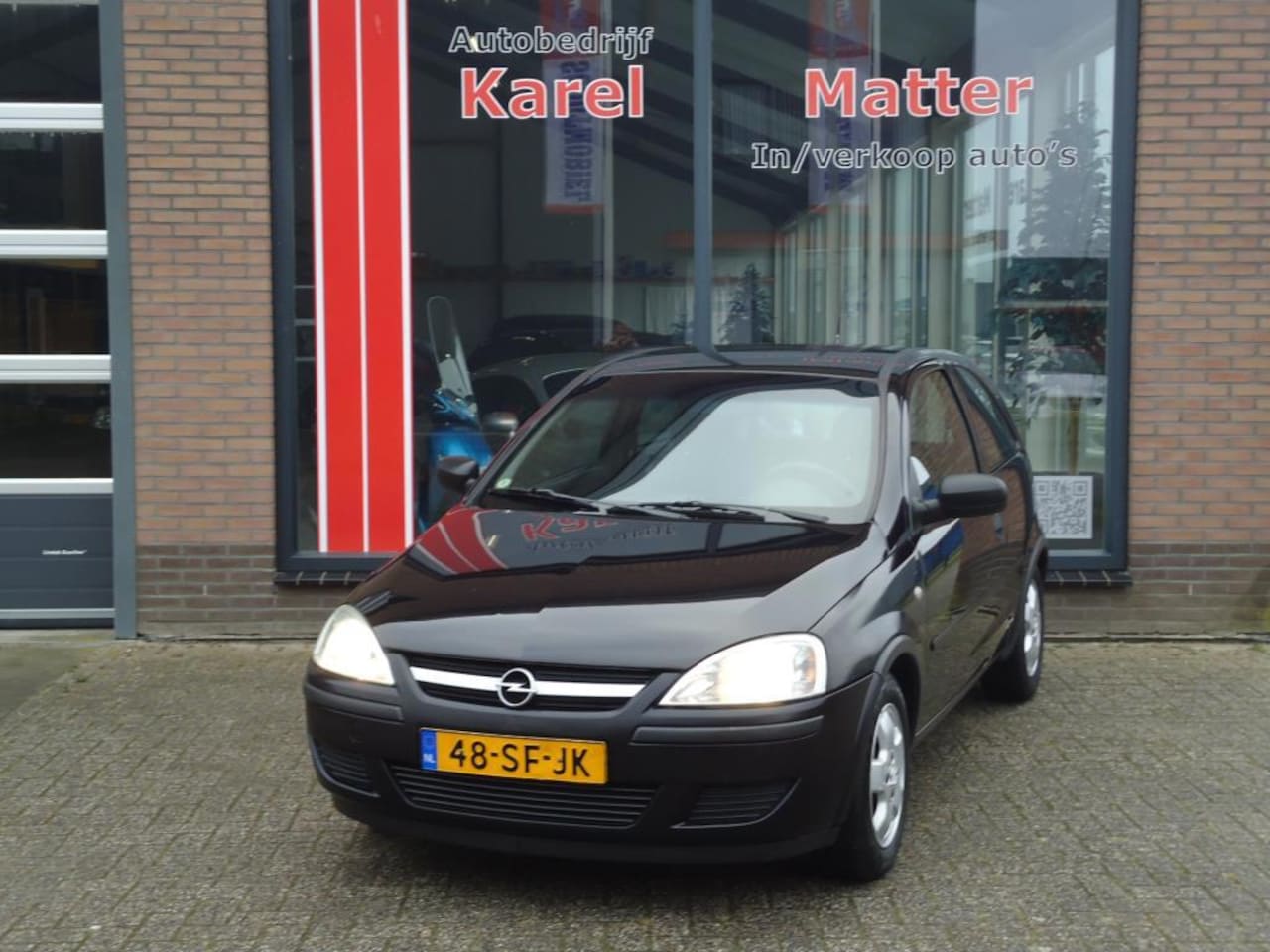 Opel Corsa - 1.2-16V Essentia *TREKHAAK* *APK T/M 08-12-2026* - AutoWereld.nl