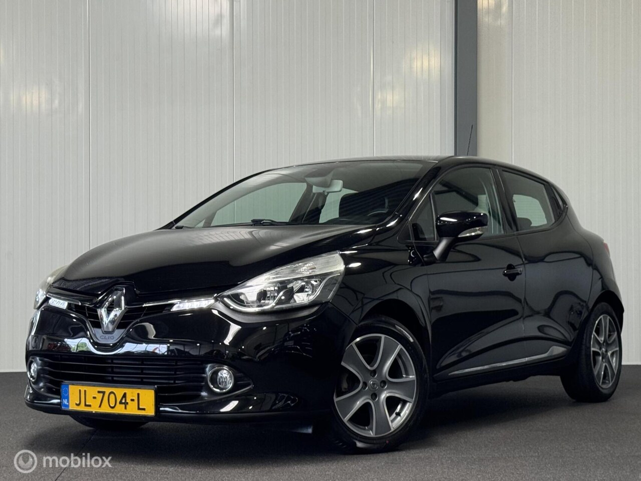 Renault Clio - 1.5 dCi Night&Day 5-drs [NAP navi climate cruise pdc ] - AutoWereld.nl
