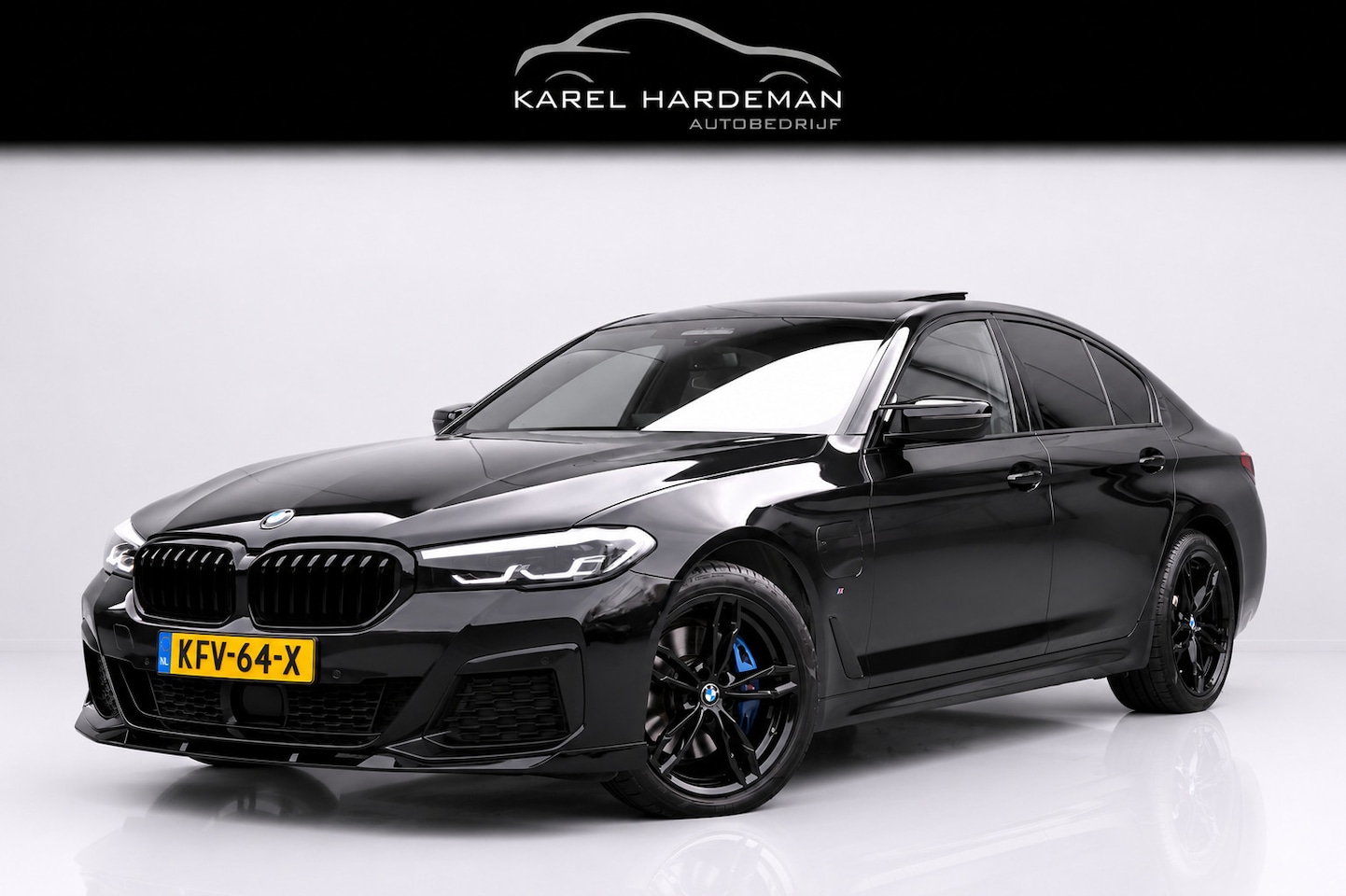 BMW 5-serie - 530e Business Edition Plus M-PERFORMANCE | M-PAKKET | PANO | ACC | CAMERA | ELEKTRISCH VER - AutoWereld.nl
