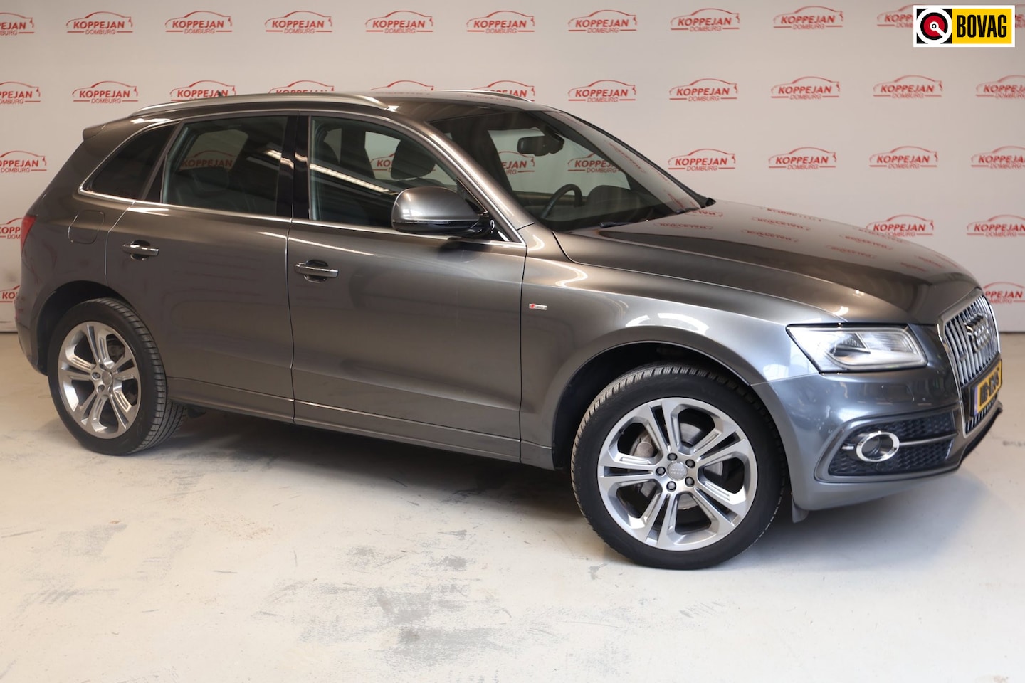 Audi Q5 - 2.0 TFSI quattro Adrenalin Sport NL auto, trekhaak, All season banden, Xenon - AutoWereld.nl