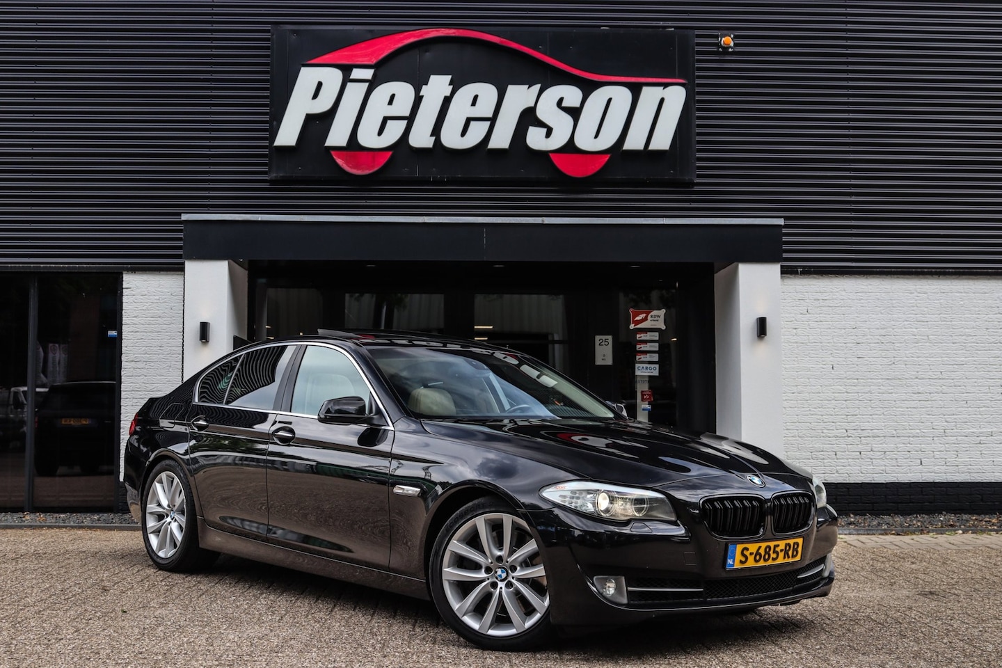 BMW 5-serie - 550i High Executive PANO MEMORY VASTE PRIJS - AutoWereld.nl