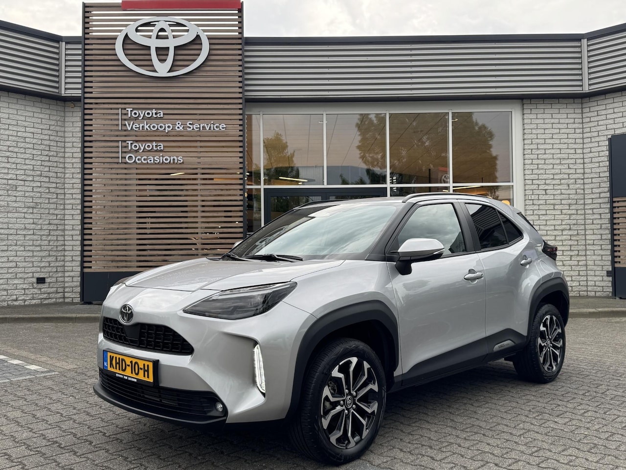 Toyota Yaris Cross - HYBRID 115 DYNAMIC STOEL/STUURVERW KEYLESS NAVI APPLE/ANDROID CLIMA AD-CRUISE 17" LM-VELGE - AutoWereld.nl