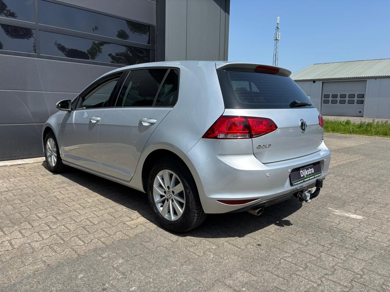 Volkswagen Golf - 1.2 TSI Business Edition Connected | Climate Control | Cruise Control | Trekhaak |56.675 k