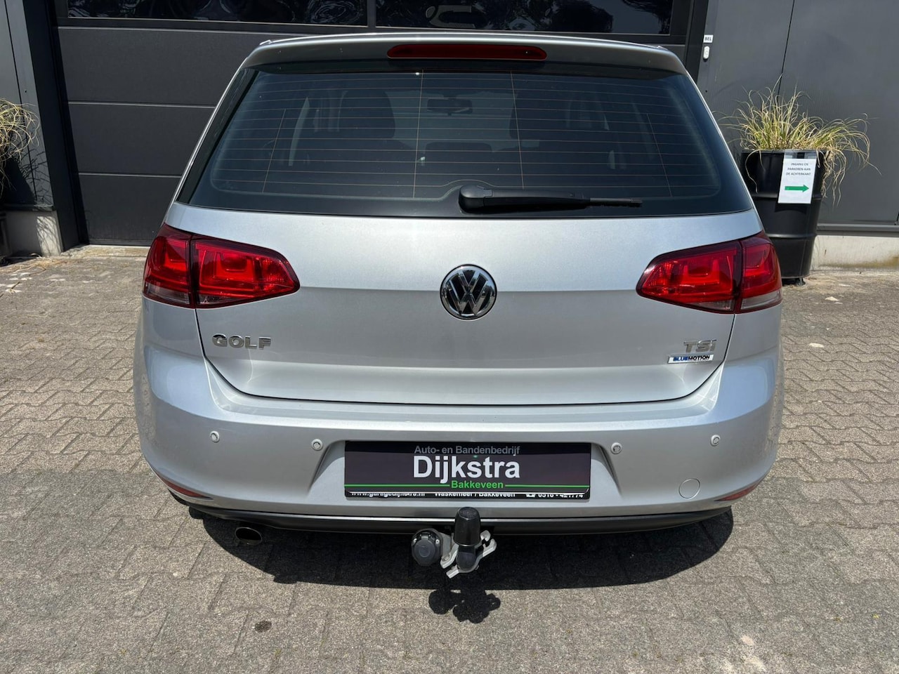 Volkswagen Golf - 1.2 TSI Business Edition Connected | Climate Control | Cruise Control | Trekhaak |56.675 k