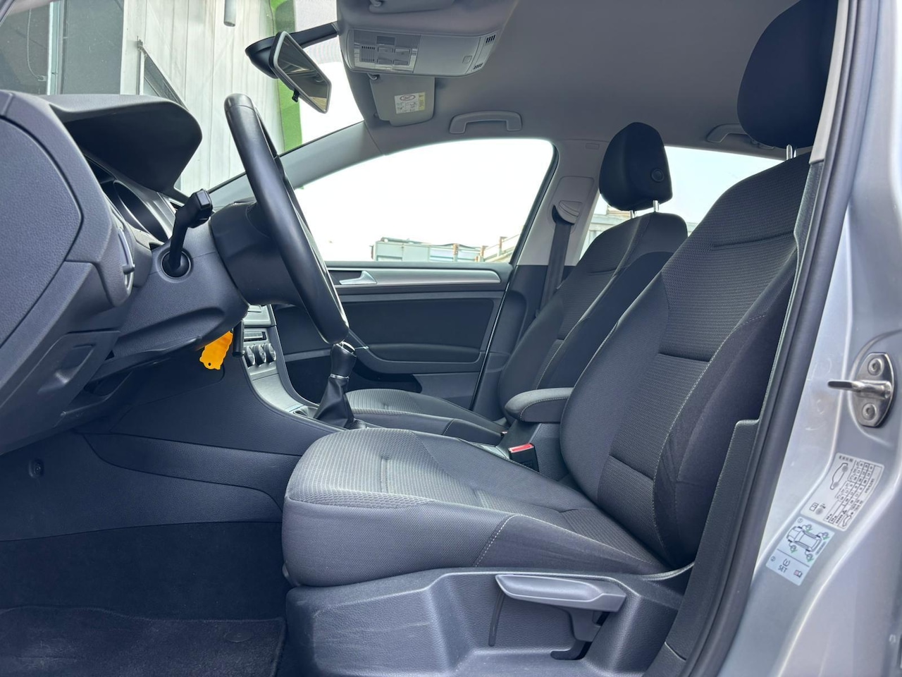 Volkswagen Golf - 1.2 TSI Business Edition Connected | Climate Control | Cruise Control | Trekhaak |56.675 k
