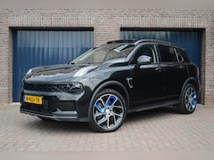 Lynk & Co 01 - 1.5 Plug-In Hybride | Black Edition | NL-Auto | 360 Camera | Panoramadak
