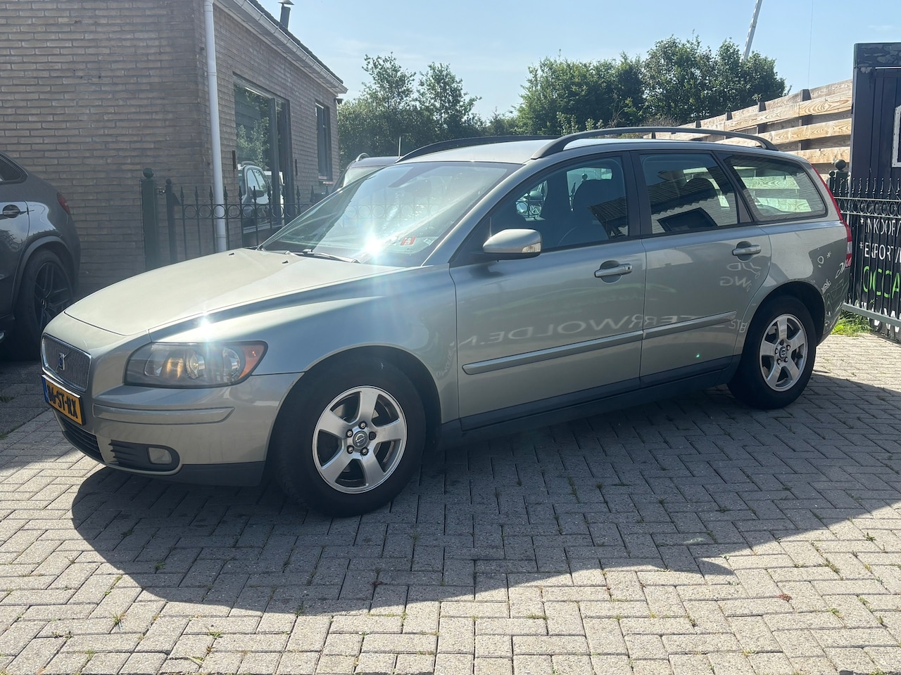 Volvo V50 - 1.8 Edition II | lange apk | airco | cruise | trekhaak ! - AutoWereld.nl