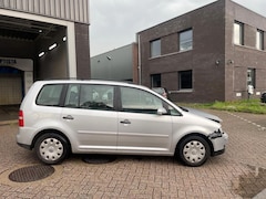 Volkswagen Touran - 1.6-16V FSI Business Cruise Airco Clima