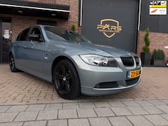 BMW 3-serie - 318i Dynamic Executive Automaat Sport Airco Navi Car Play Cruise Control Elk.Ramen zeer ne