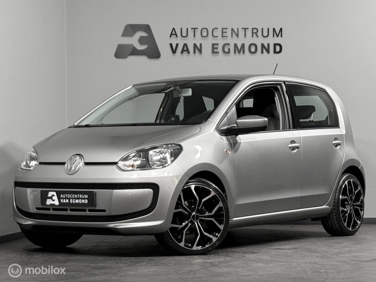 Volkswagen Up! - 1.0 Move Up! BlueMotion | AIRCO | NAVIGATIE - AutoWereld.nl