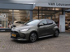 Toyota Yaris - 1.5 Hybrid DYNAMIC ALL SEASONS STOELVERW LED APPLE/ANDROID AD-CRUISE PRIVACY GLASS