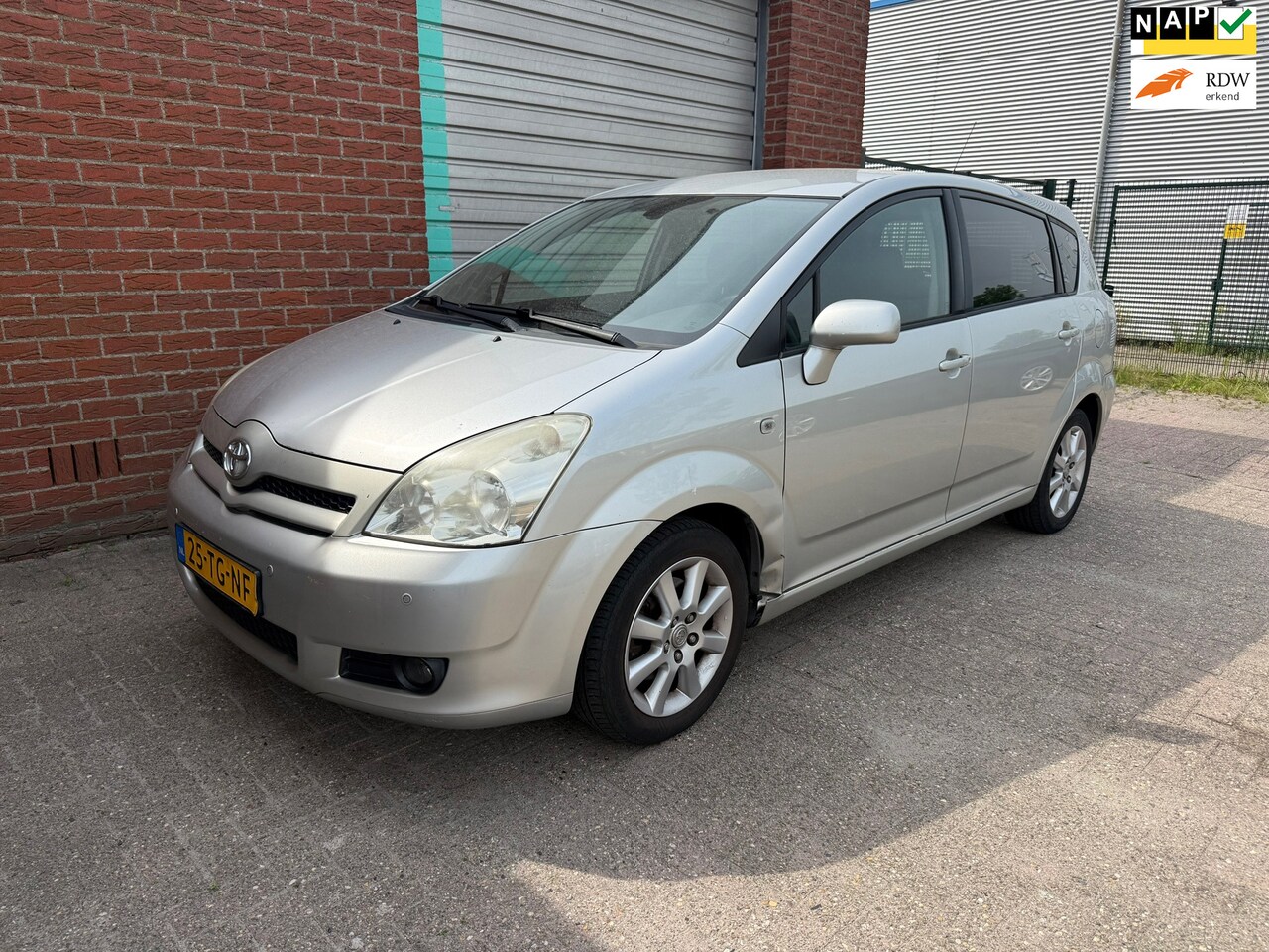 Toyota Verso - 1.8 VVT-i Dynamic Bj:2006 NAP! - AutoWereld.nl
