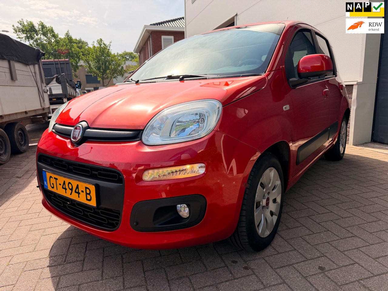 Fiat Panda - 0.9 TwinAir Lounge/Climate-c/PDC/Trekhaak/AUX/Goed-onderhouden - AutoWereld.nl