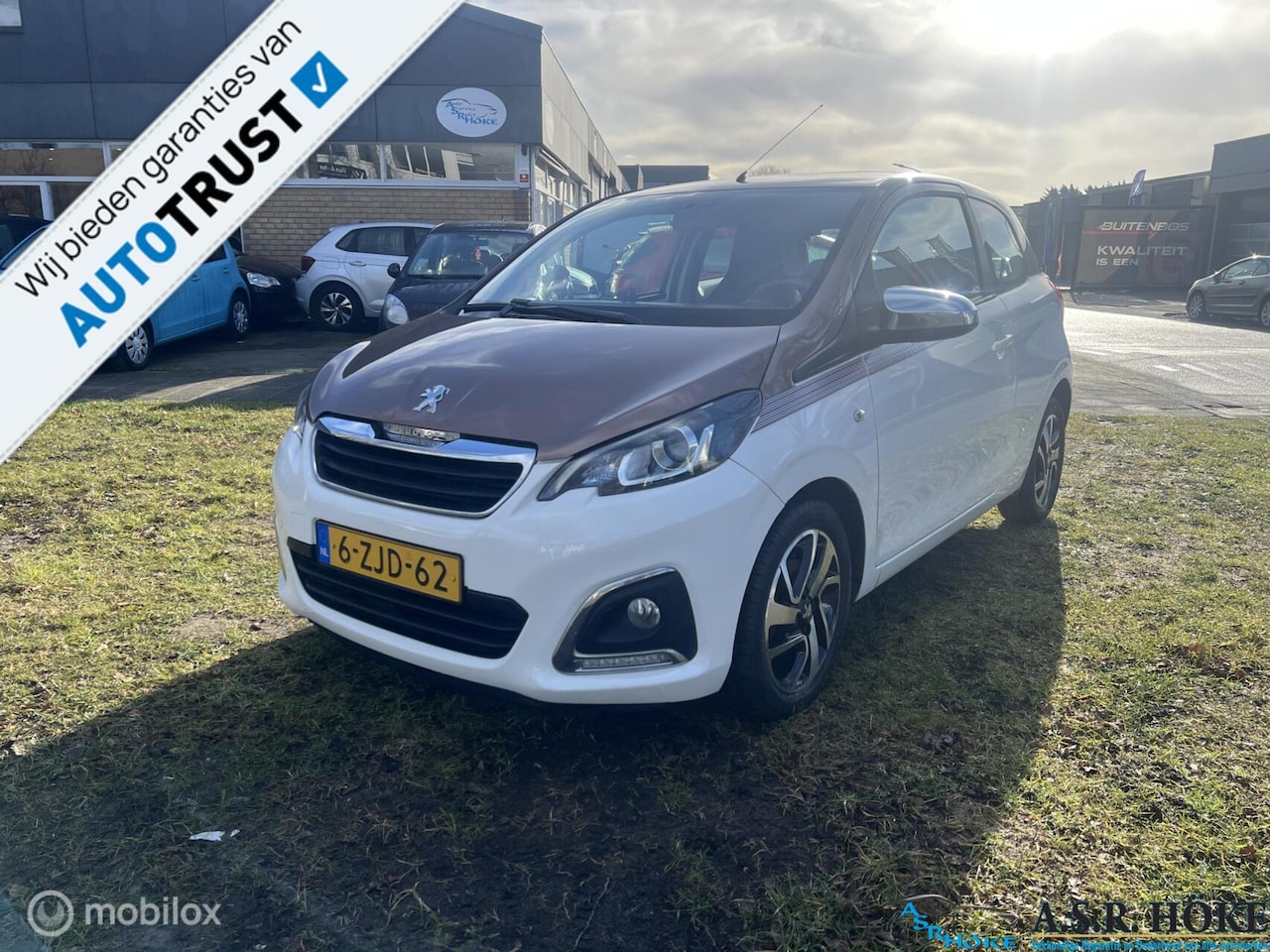 Peugeot 108 - 1.0 e-VTi Allure | Two-tone | Climate Control | Touchscreen | Camera | LM-velgen - AutoWereld.nl