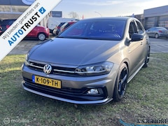 Volkswagen Polo - 1.0 TSI Highline Business R-Line