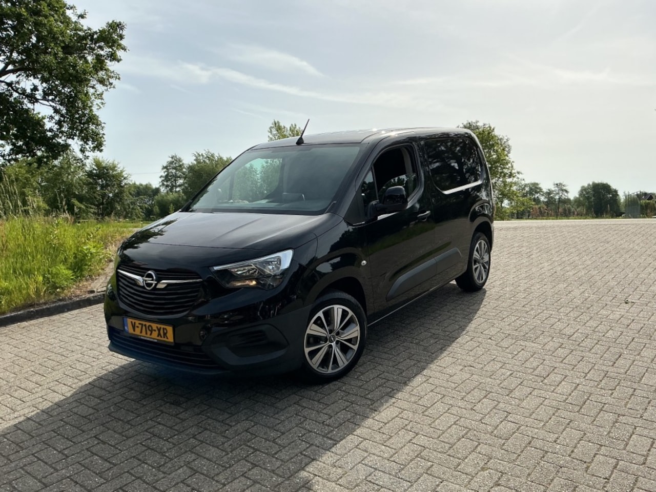 Opel Combo - 1.6D L1H1 Edition 1.6D L1H1 EDITION - AutoWereld.nl