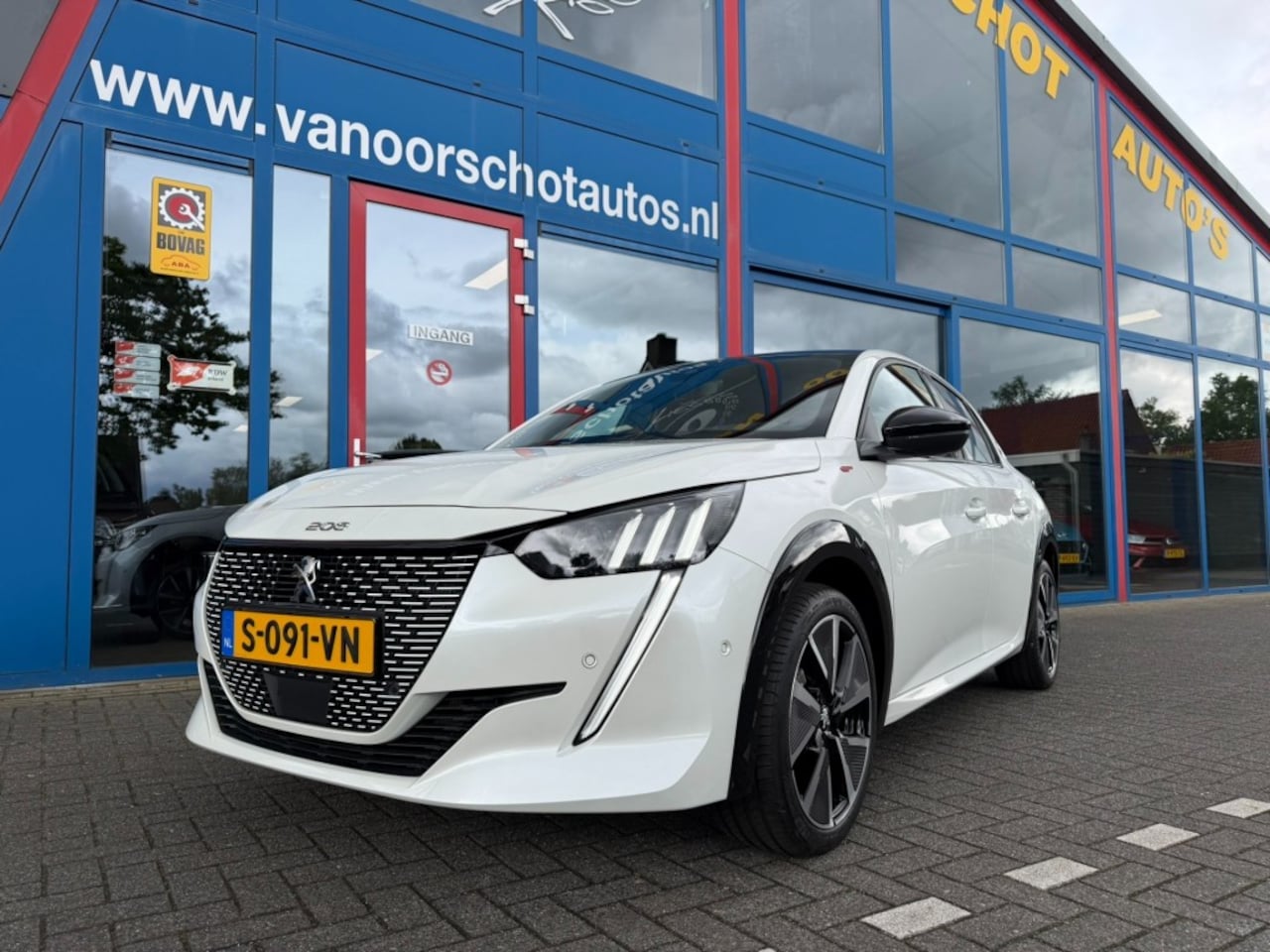 Peugeot e-208 - EV GT-Line Navi Carplay Camera Led Airco(ECC) bj2022 - AutoWereld.nl