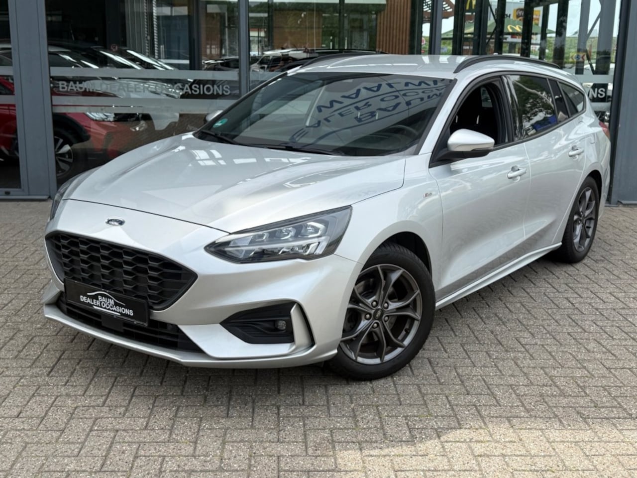 Ford Focus - 1.0 EBH ST LINE X AIRCO NAVI LMV PDC WINTERPACK - AutoWereld.nl