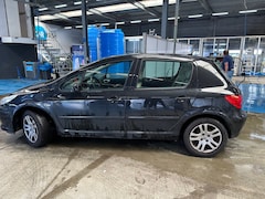 Peugeot 307 - MET AIRCO & APK TOT 09-10-2026
