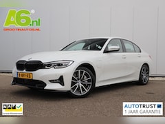 BMW 3-serie - 330e High Executive Shadowline Pakket Bruin Leder 18 inch Full LED Harman Kardon Adaptive