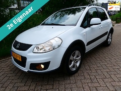 Suzuki SX4 - 1.6 Excl. Automaat Clima Keyless Trekhaak 137.000km Hoge instap