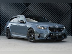 BMW M5 - Touring V8 Hybride M Keramisch Pano Alcant.Hemel Bowers&Wilkins Trekhaak
