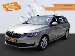 Skoda Octavia - Stationcar 1.0 TSI 115pk TREKHAAK CARPLAY CLIMA PDC CRUISE CONTROL, ONBERISPELIJKE STAAT