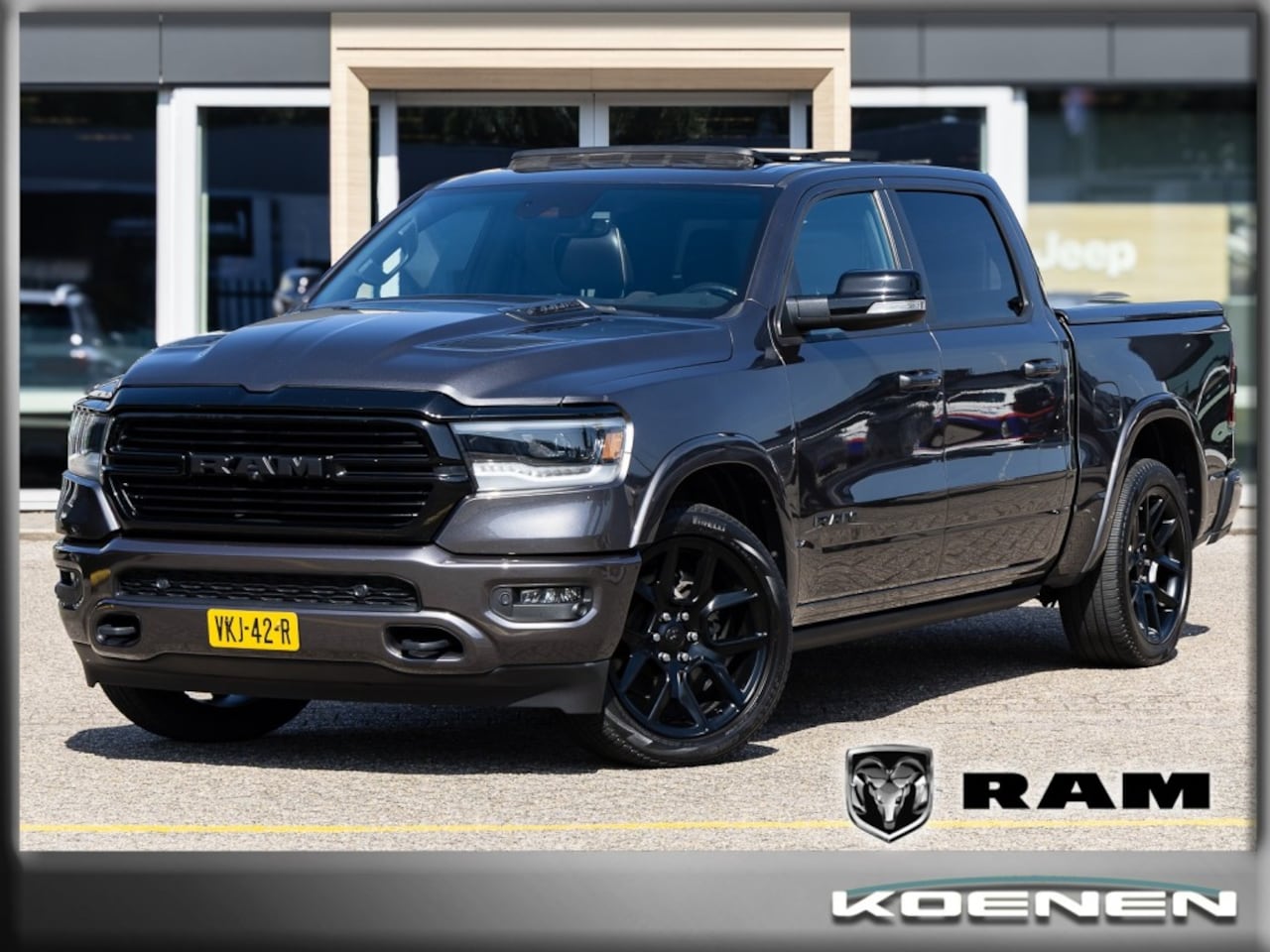 Dodge Ram Pick Up - 5.7 V8 4x4 Aut. Laramie Sport Automaat LPG G3/ PANO/ LEER/ LPG/NIGHT - AutoWereld.nl