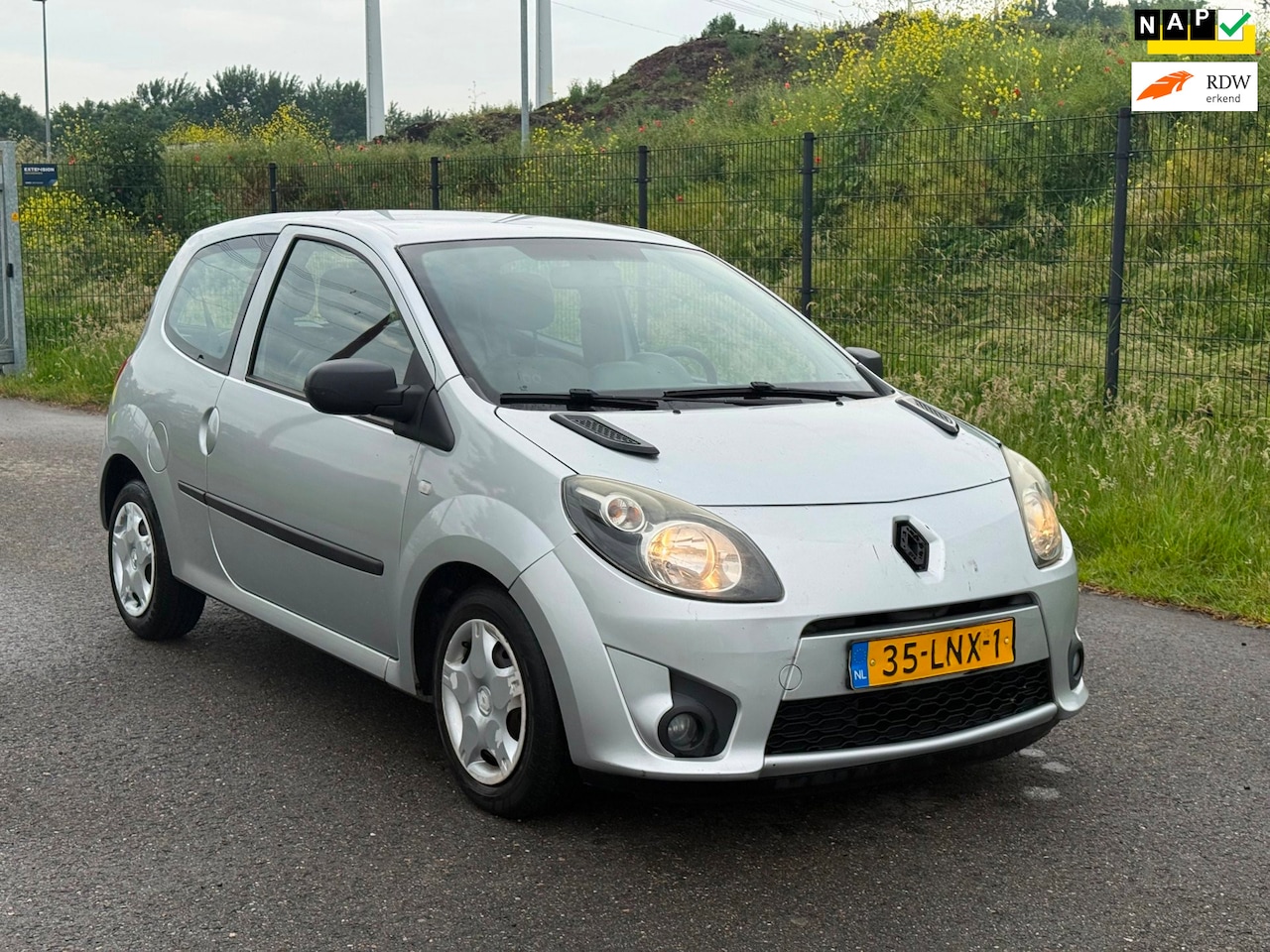Renault Twingo - 1.2-16V Authentique|Airco|NAP - AutoWereld.nl