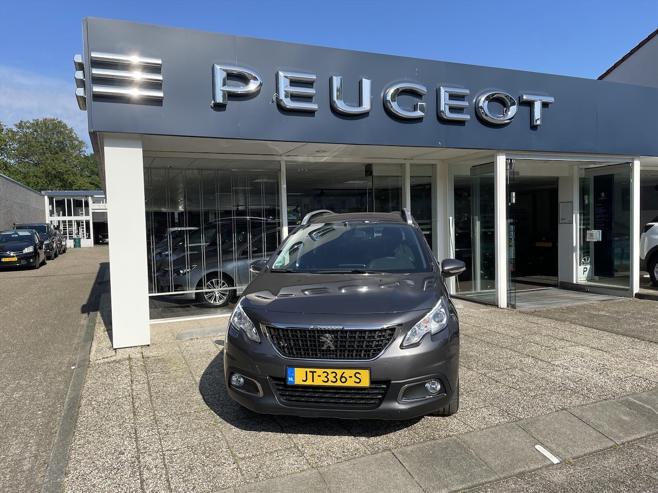 Peugeot 2008 - 1.2 E-VTI 60KW ETG5 - AutoWereld.nl