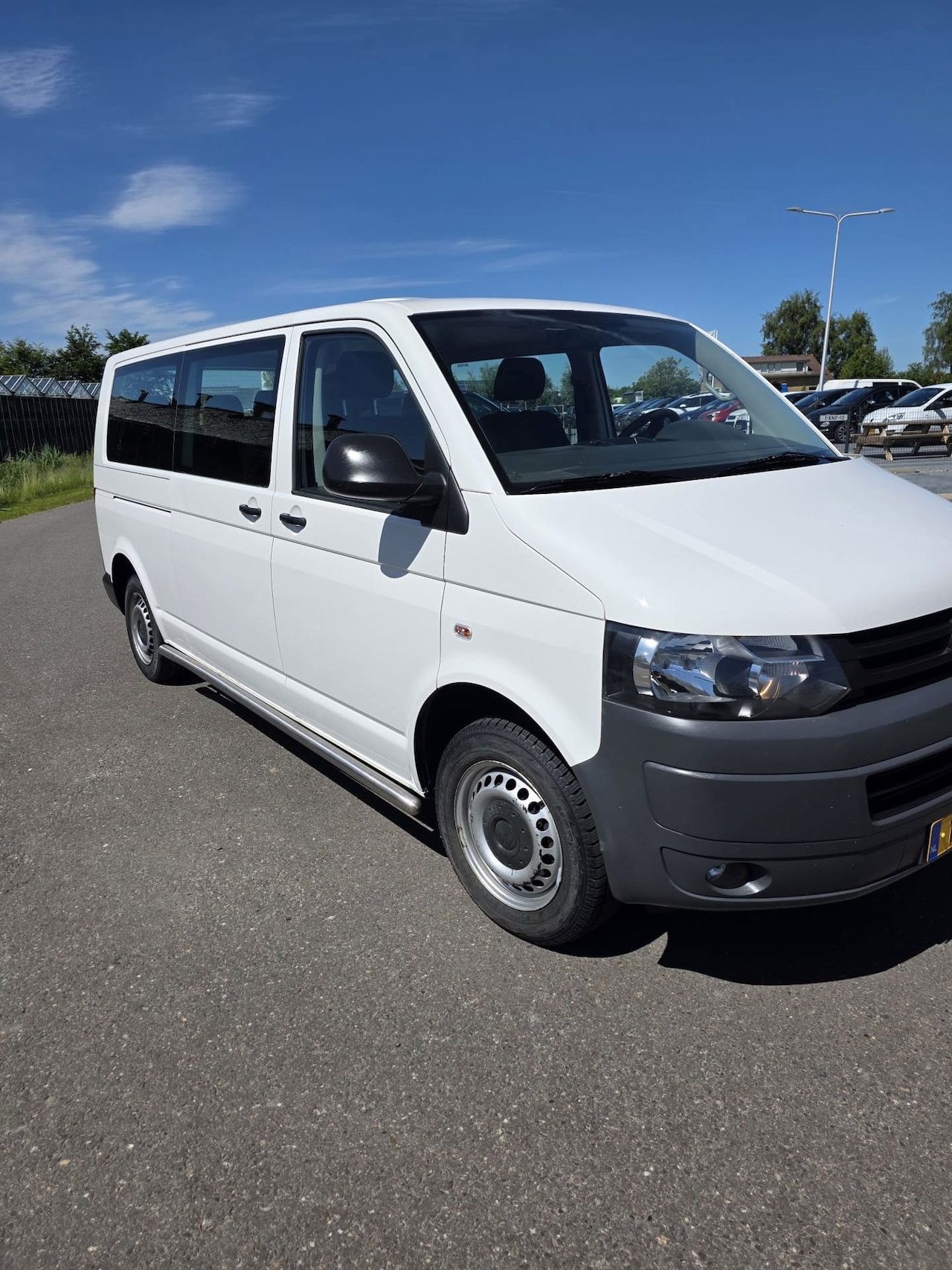 Volkswagen Transporter Kombi - 2.0 TDI L2H1 BM Comfortline 2.0 TDI L2H1 BM Comfortline - AutoWereld.nl