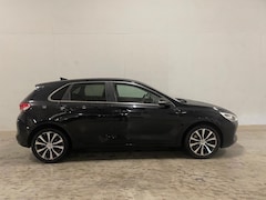 Hyundai i30 - 1.4 T-GDI Premium Camera Clima Navi Cruise