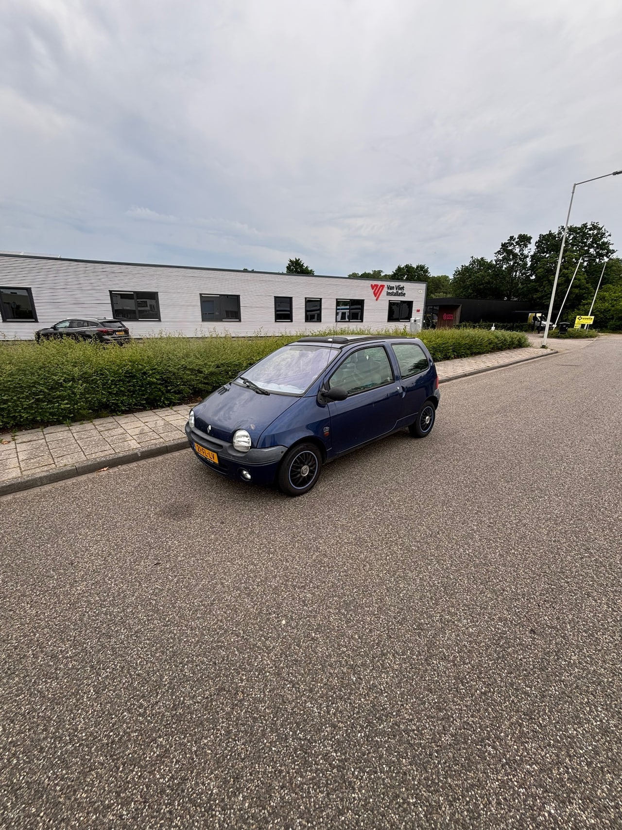Renault Twingo - 1.2 Air / APK 03-09-2026 / ZO MEE NEMEN - AutoWereld.nl