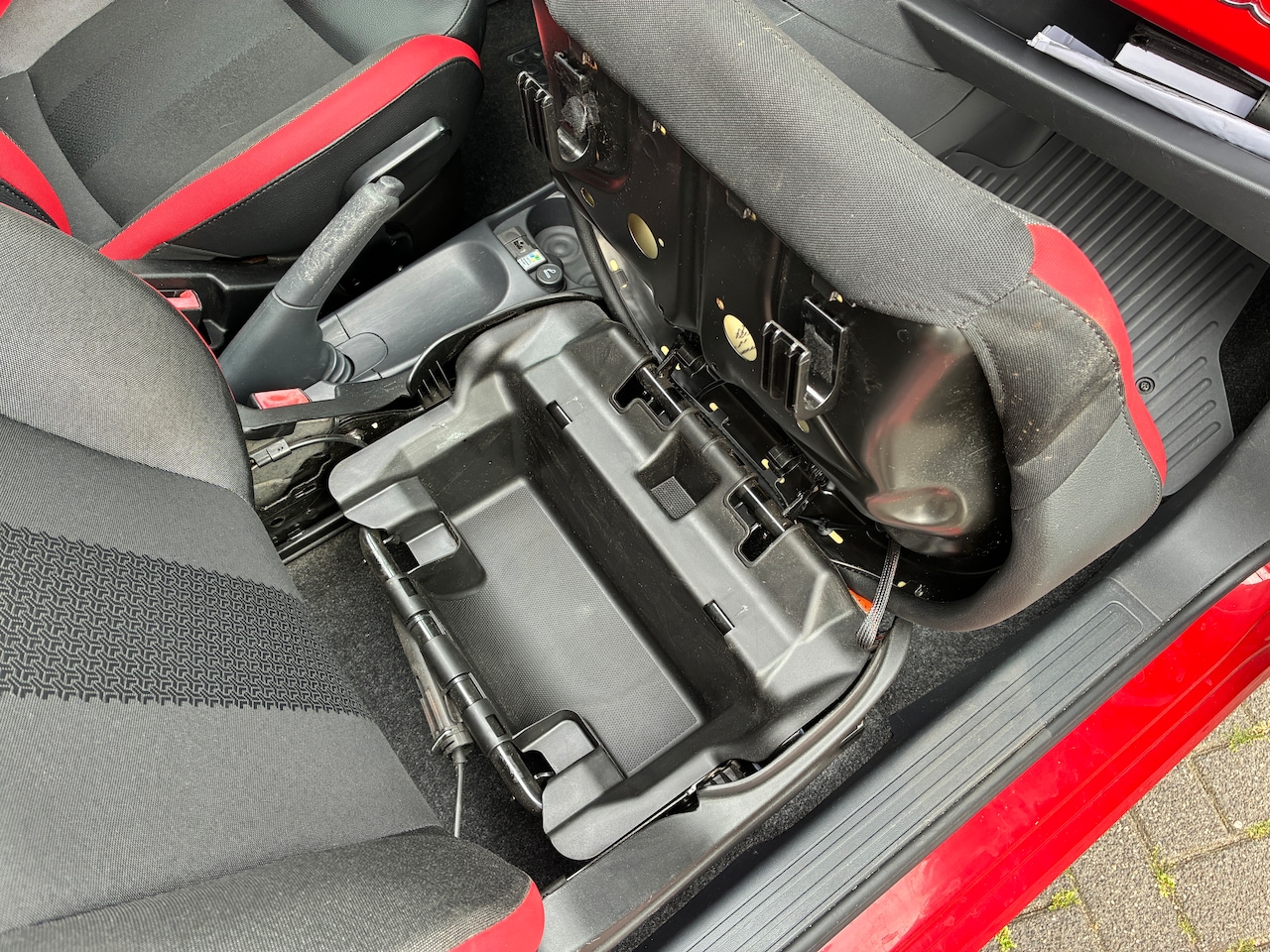 Fiat 500 - 1.2 Lounge Automaat Airco/Schuifdak Nieuwe Distributie